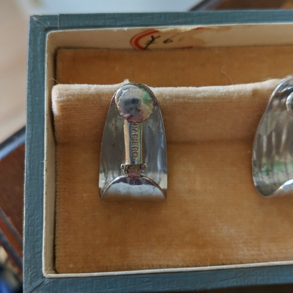 SALE 2/$6 Napier Clip On Earrings - Picture 4 of 5